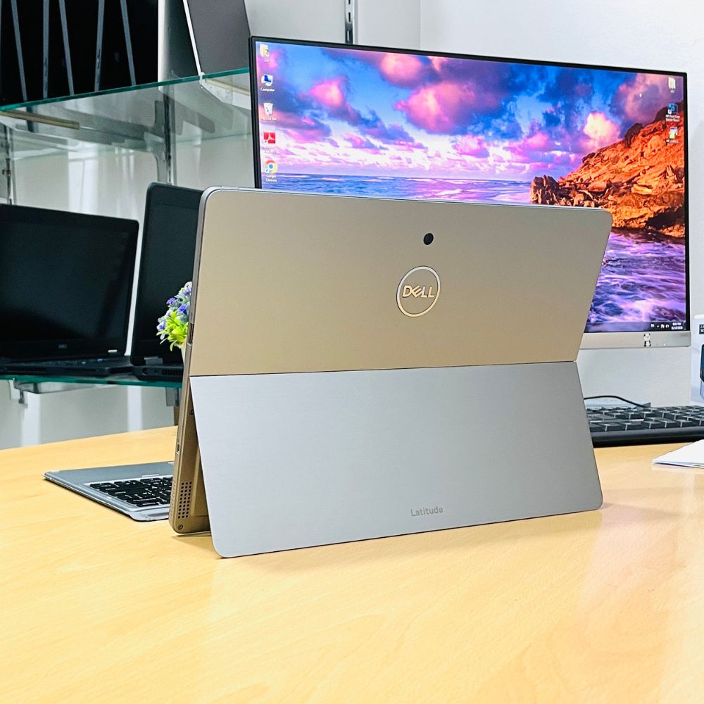 DELL LATITUDE 7200 I5 8TH GEN RAM 8GB SSD 256GB 2 IN 1 TOUCH SCREEN WINDOWS 11 PRO