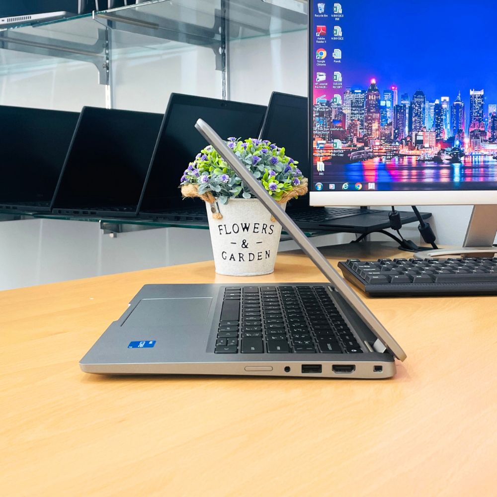 DELL LATITUDE 5320 i7 11TH GEN RAM 32GB SSD 512GB 13.3" WINDOWS 11 PRO