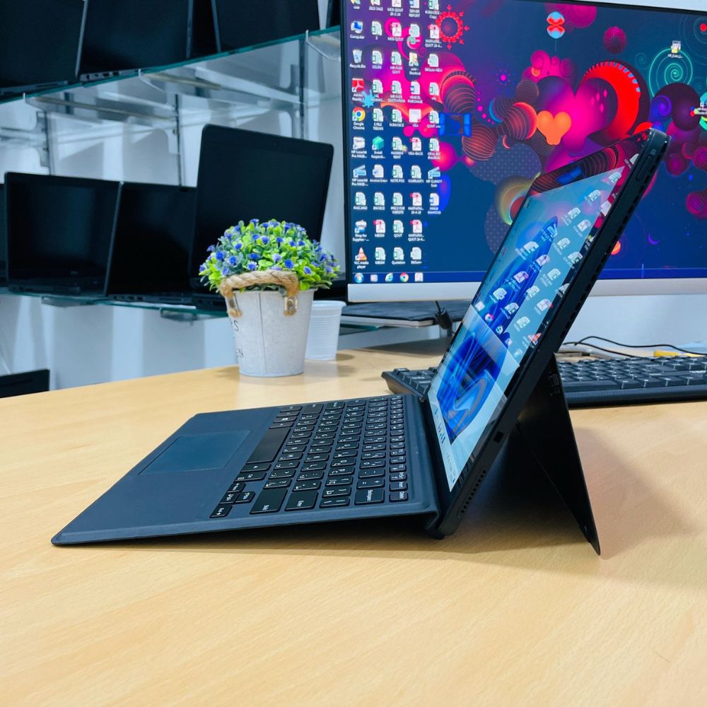 DELL LATITUDE 5290 i5 8TH GEN RAM 8GB SSD 256GB 2 IN 1 TOUCH SCREEN WINDOWS 11 PRO