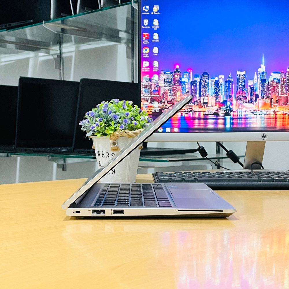 HP PROBOOK 640 G8 i7 الجيل الحادي عشر RAM 16GB SSD 512GB 14" WINDOWS 11 PRO