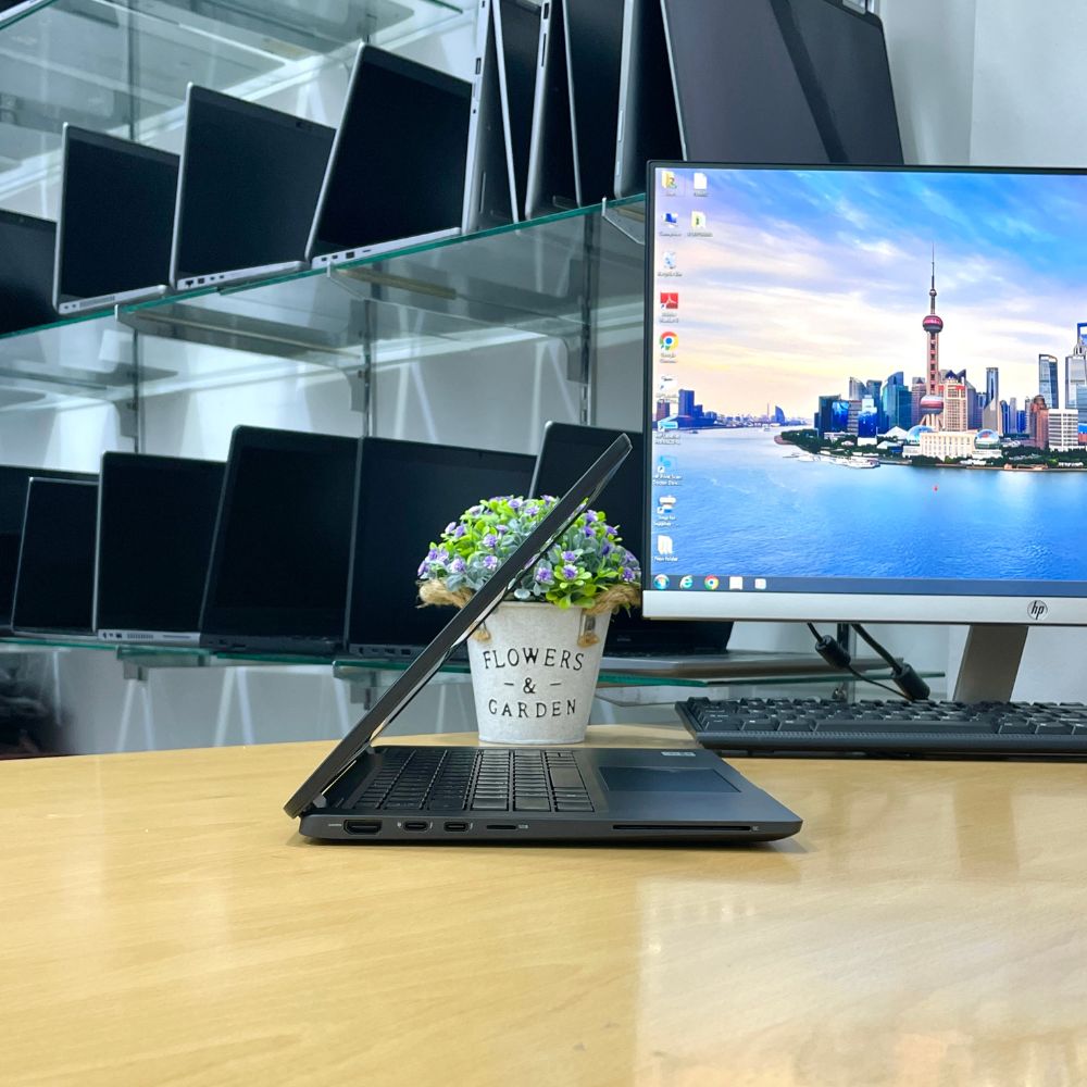 Dell Latitude 7310 i7 10th Gen Ram 16GB SSD 512GB Screen 13.3” Inches Windows 11 pro