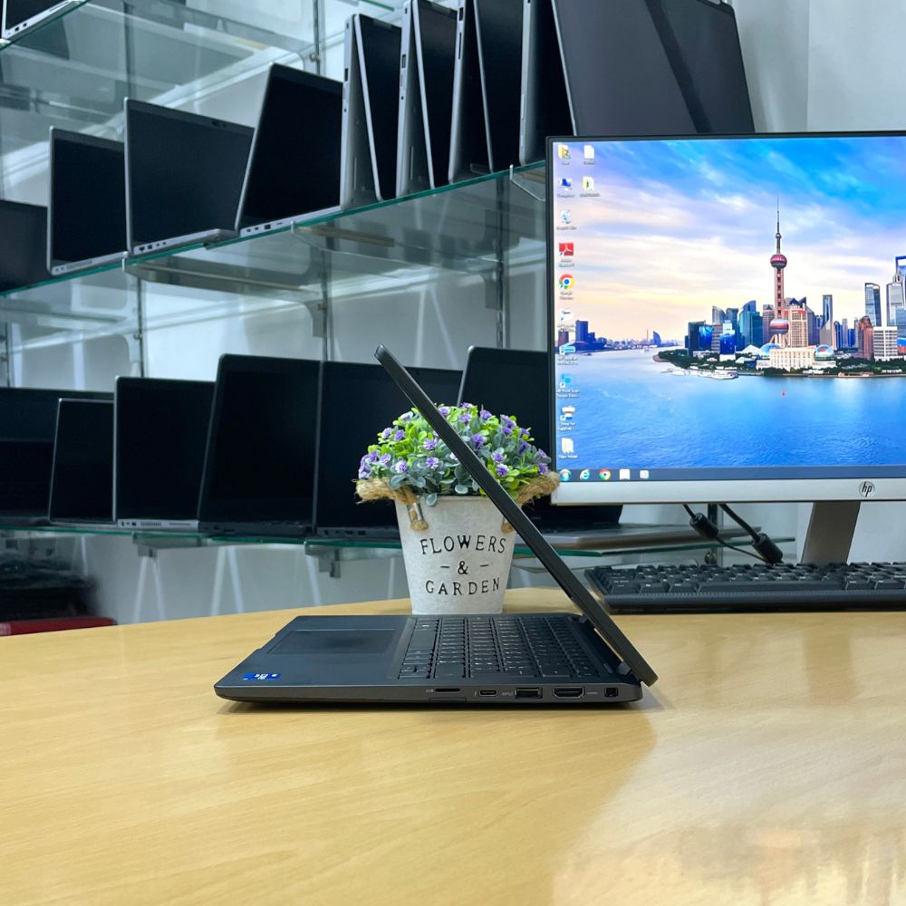 Dell Latitude 7420 i7 11th Gen Ram 16GB SSD 512GB Screen 14” Inches Windows 11 pro