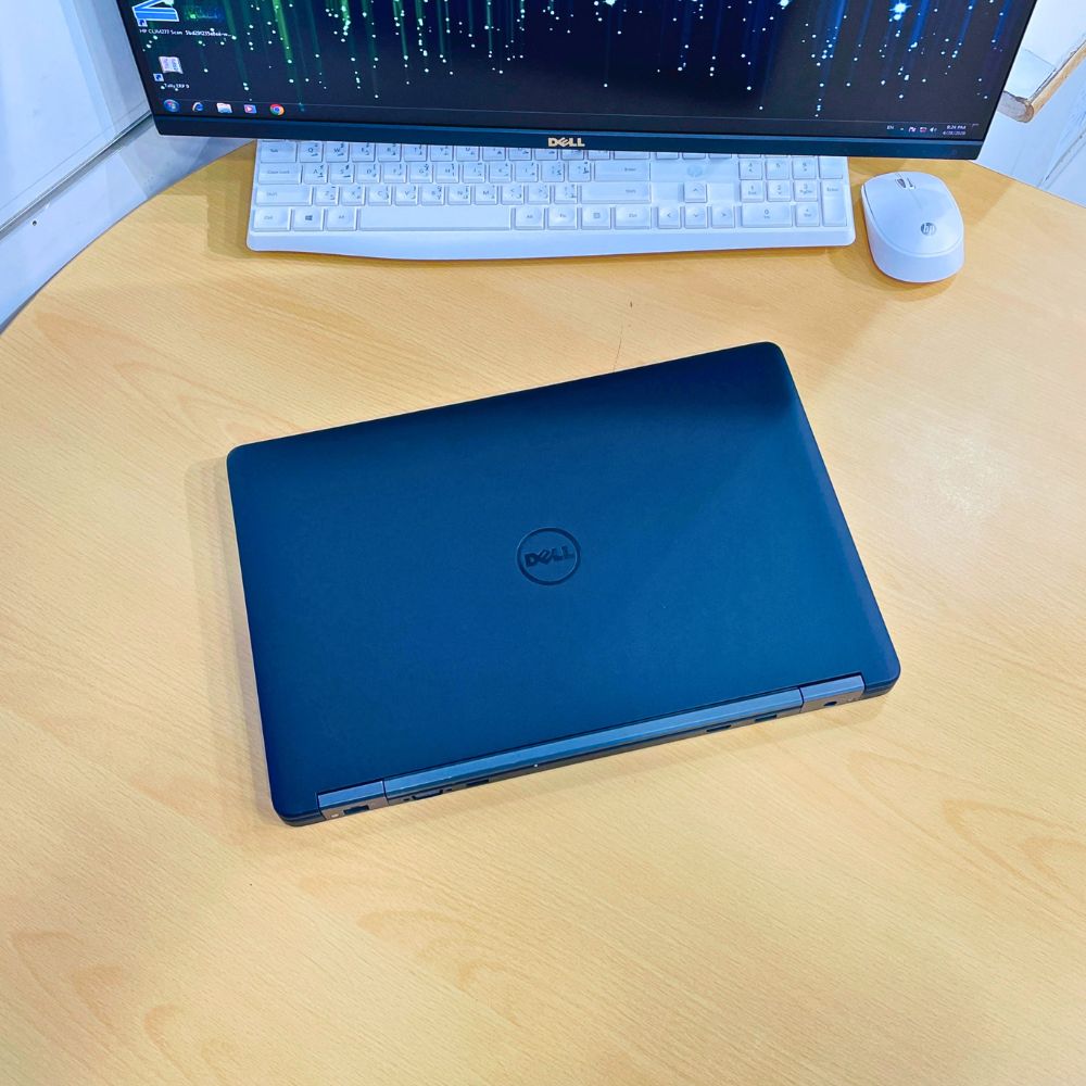 DELL LATITUDE 5550 i5 5TH GEN RAM 8GB SSD 256GB 15.6" WINDOWS 1O PRO