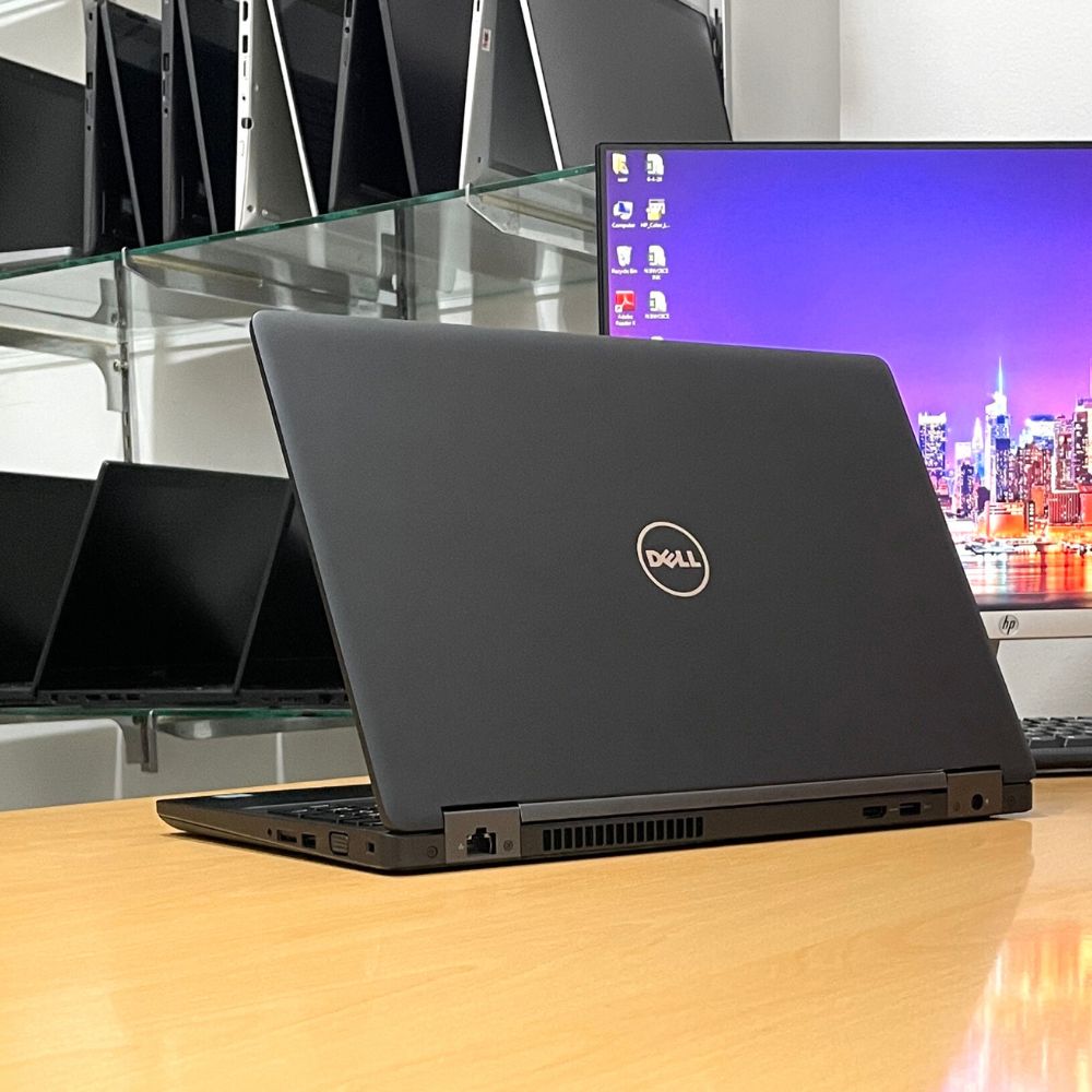 DELL LATITUDE 5590 i7 8TH GEN RAM 16GB SSD 512GB 15.6" WINDOWS 11 PRO