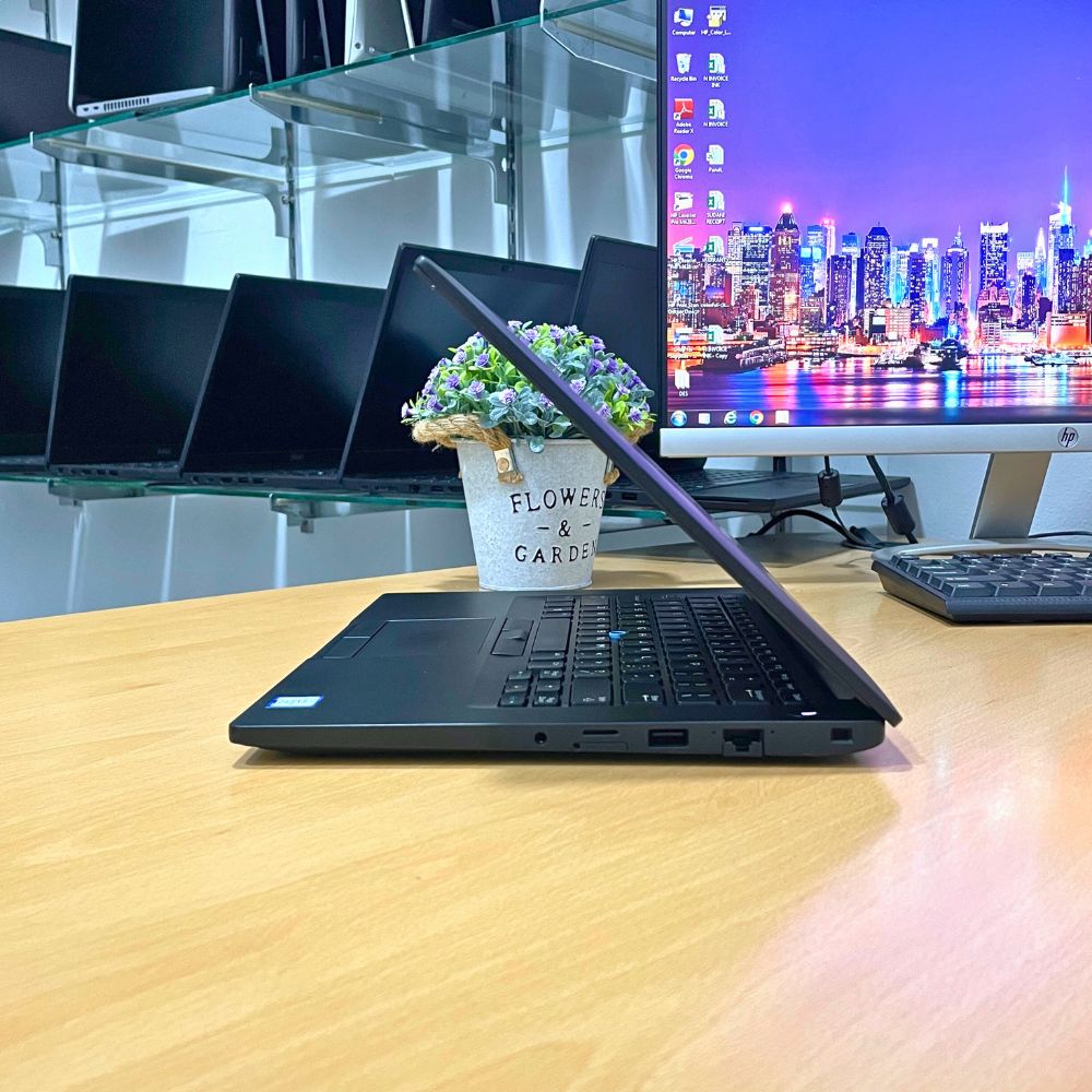 DELL LATITUDE 7490 i5 8TH GEN RAM 8GB SSD 256GB 14" FHD WINDOWS 11 PRO