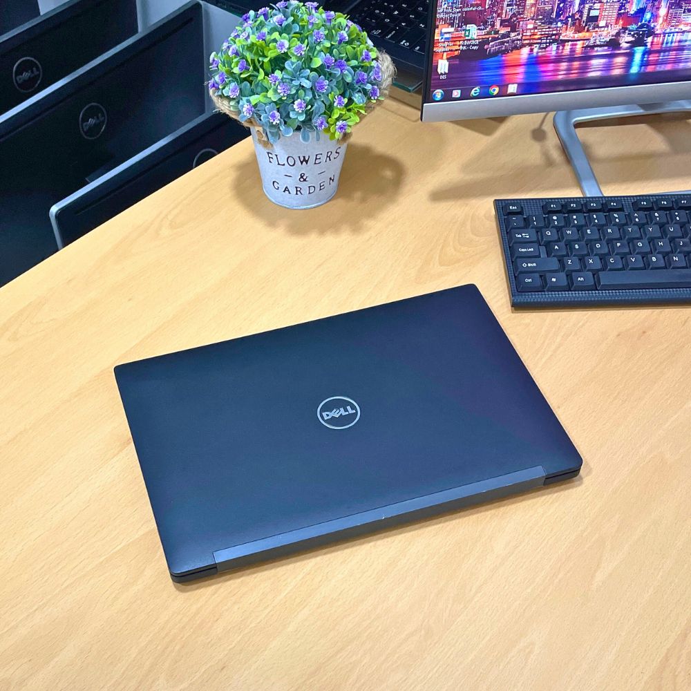 DELL LATITUDE 7480 i5 6TH GEN RAM 8GB SSD 256GB 14" TOUCH SCREEN WINDOWS 11 PRO