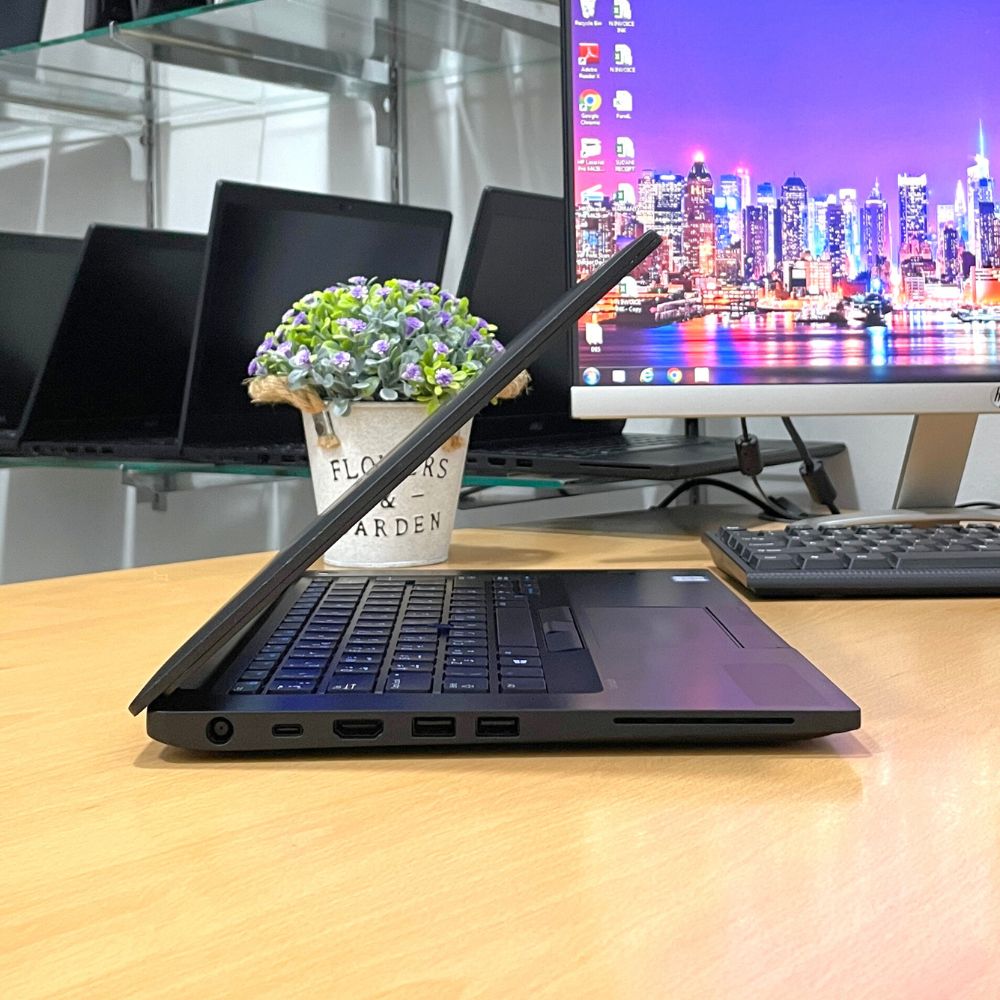 DELL LATITUDE 7480 i5 6TH GEN RAM 8GB SSD 256GB 14" TOUCH SCREEN WINDOWS 11 PRO