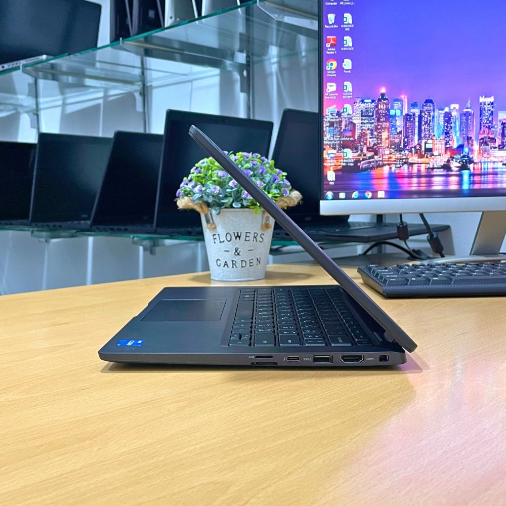 DELL LATITUDE 7420 i5 11TH RAM 8GB SSD 256GB 14" FHD WINDOWS 11 PRO