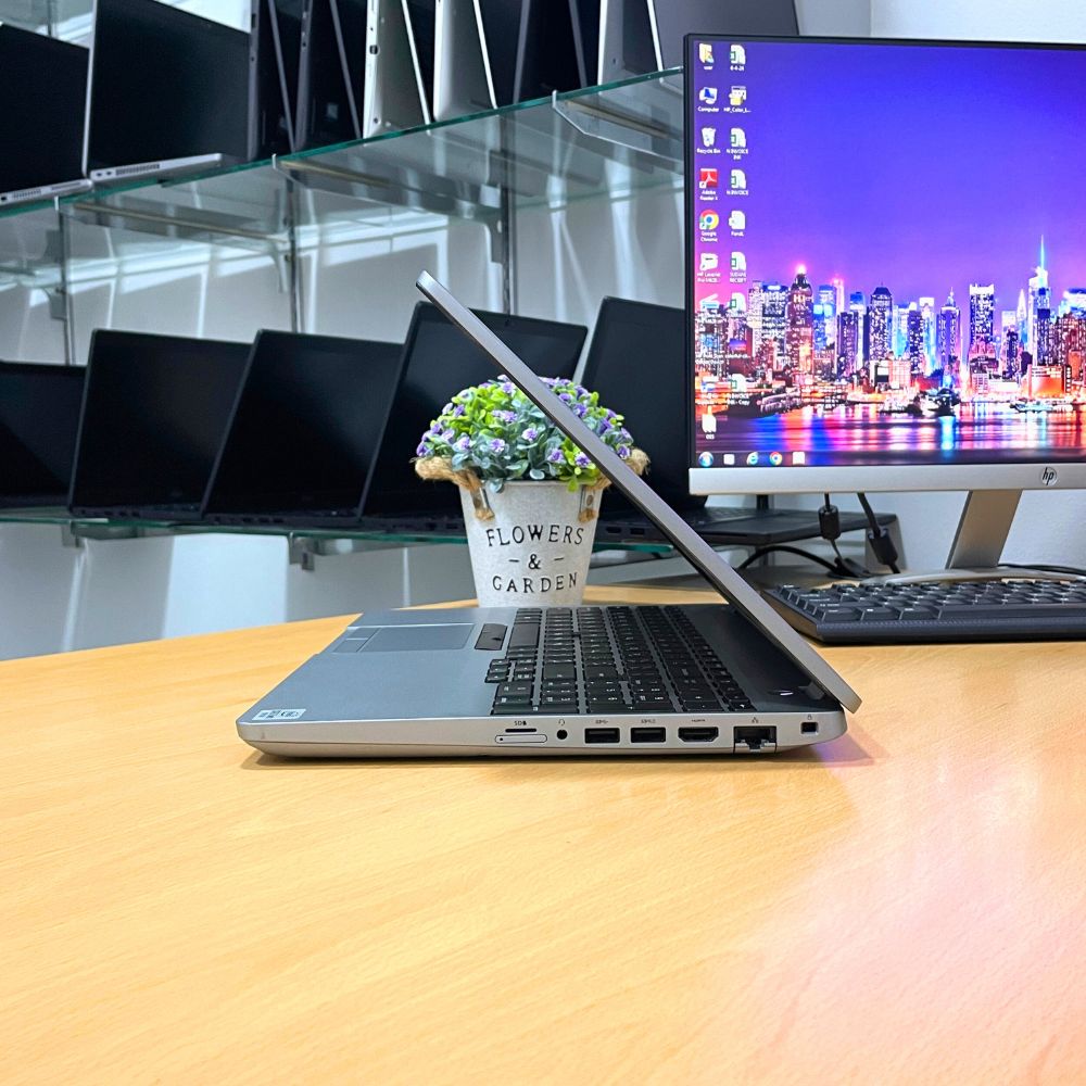 DELL LATITUDE 5510 i7 10TH 16GB 512GB 2GB NVIDIA 15.6" WINDOWS 11 PRO