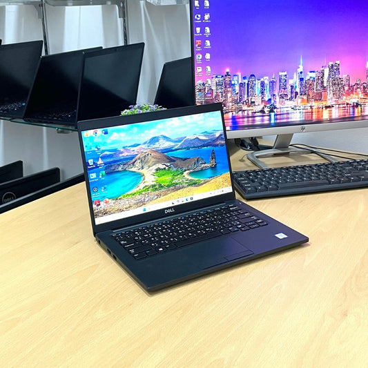 DELL LATITUDE 7390 i5 8TH GEN RAM 8GB SSD 256GB TOUCH 13.3" FHD WINDOWS 11 PRO