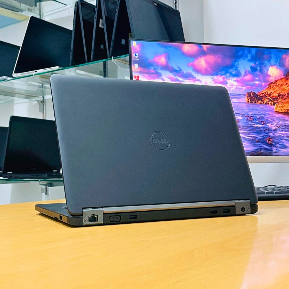 DELL LATITUDE 5450 i7 5TH GEN RAM 8GB SSD 256GB 14" WINDOWS 1O PRO