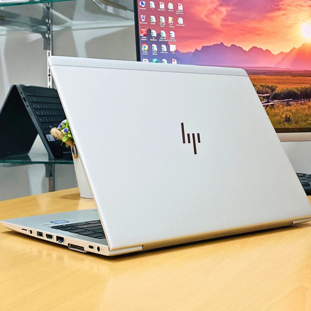 HP ELITEBOOK 830 G5 i5 8TH GEN RAM 8GB SSD 256GB 13.3" WINDOWS 11 PRO