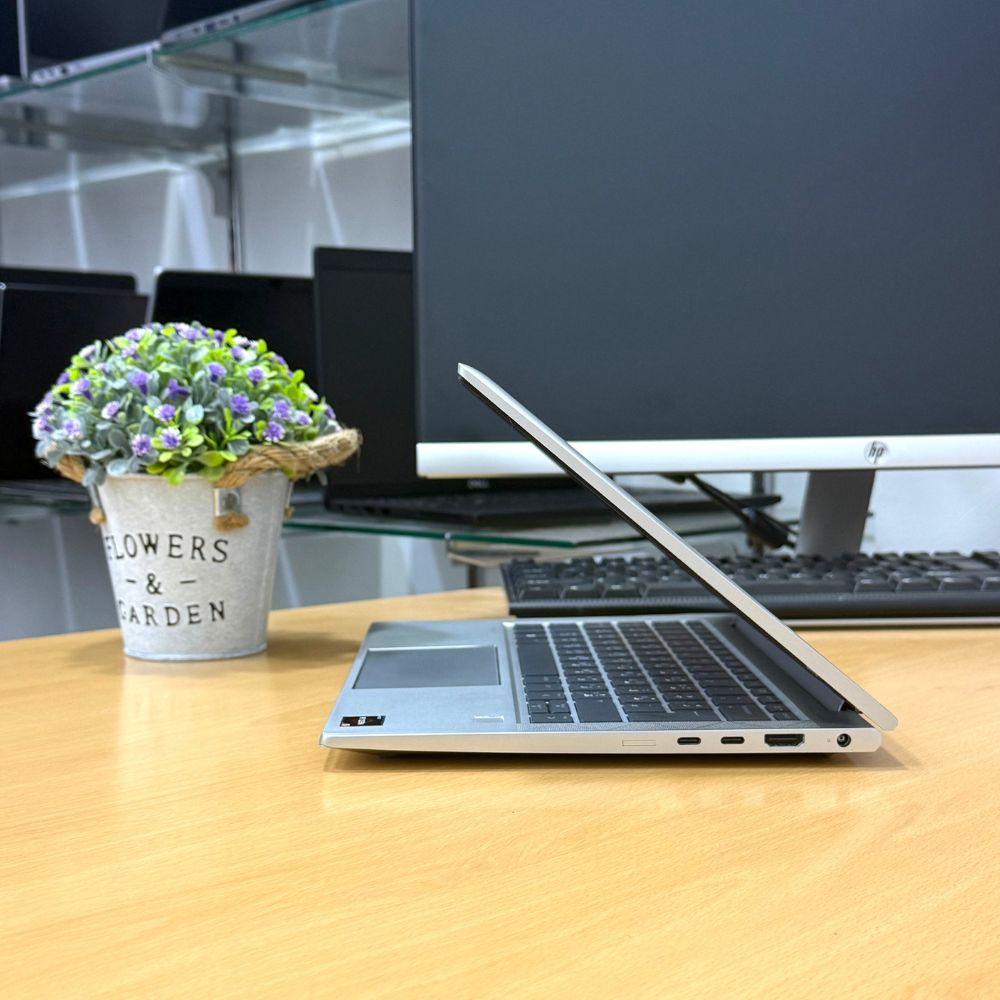 TOUCH SCREEN HP EliteBook 835 G8 AMD Ryzen 5 Pro RAM-8GB SSD-256GB WINDOWS 11 PRO 64BIT