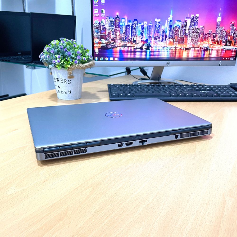 DELL PRECISION 7550 i7 10TH 16GB 512GB 4GB NVIDIA GRAPHIC 15.6" WINDOWS 11 PRO