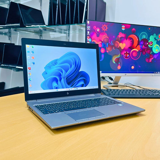 HP ZBOOK 15 STUDIO G5 i7 8TH RAM 16GB SSD 512GB NVIDIA 4GB 15.6" WINDOWS 11 PRO