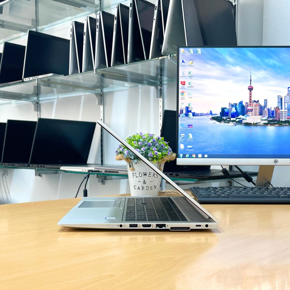 HP ELITEBOOK 850 G5 i7 8TH GEN RAM 32GB SSD 512GB 15.6" WINDOWS 11 PRO