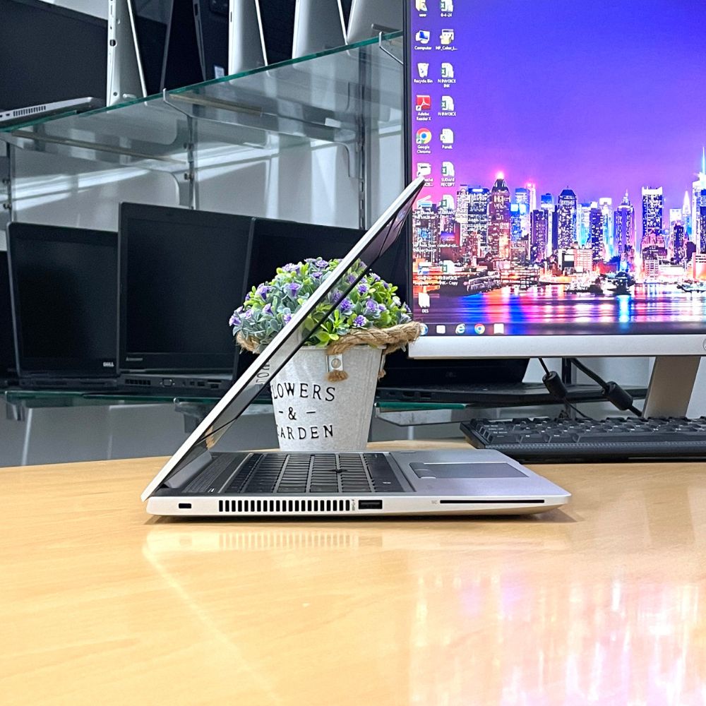 HP ELITEBOOK 830 G5 i7 8TH GEN RAM 8GB SSD 256GB 13.3" WINDOWS 11 PRO