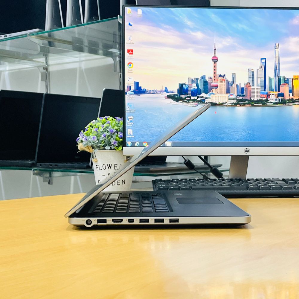 Dell XPS L521X Core i7- 3rd Gen Ram 8GB SSD 256GB 15.6” inch Window 10