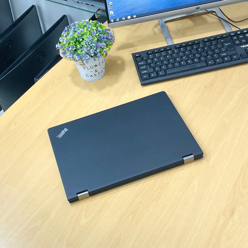 Lenovo Thinkpad P40 yoga Intel Core i7- 6th Gen Ram 8GB  SSD 256GB Touch screen x360