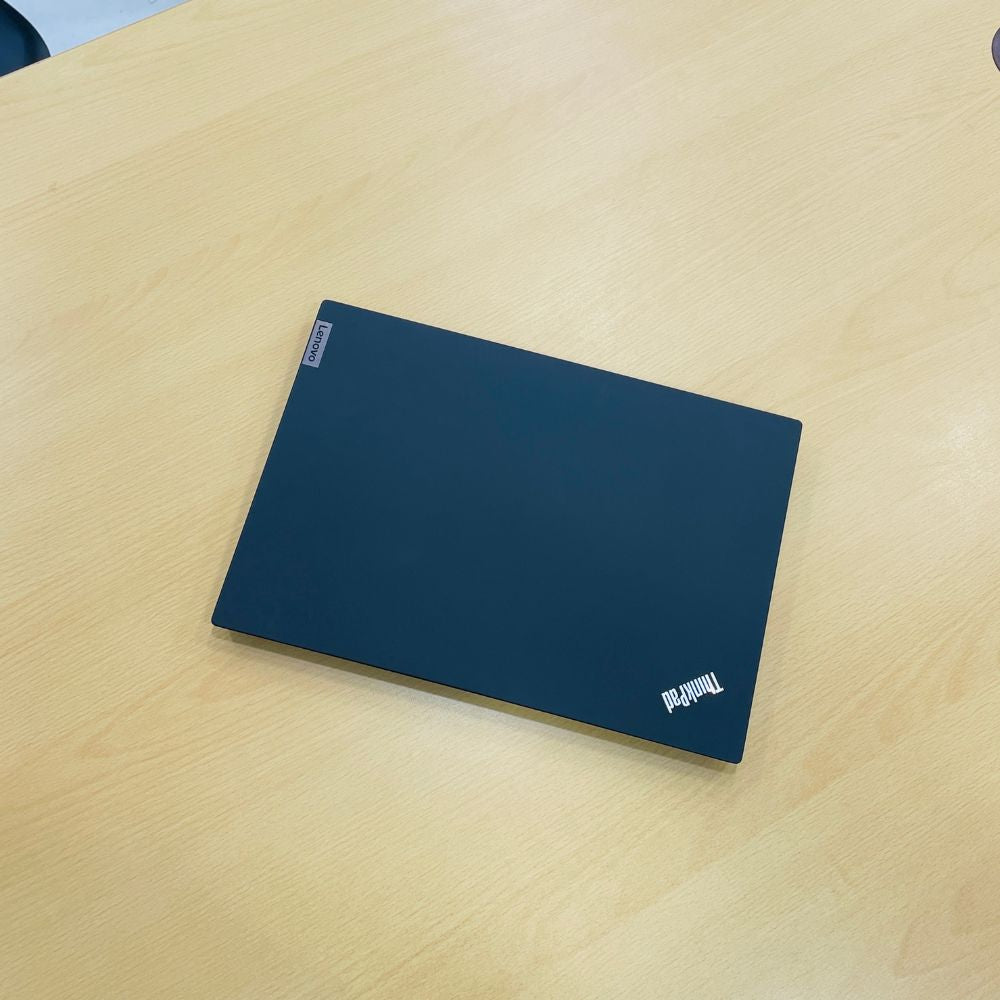 LENOVO THINKPAD E14 AMD RYZEN 5 WITH RADEON RAM 8GB SSD 256GB 14" WINDOWS 11 PRO