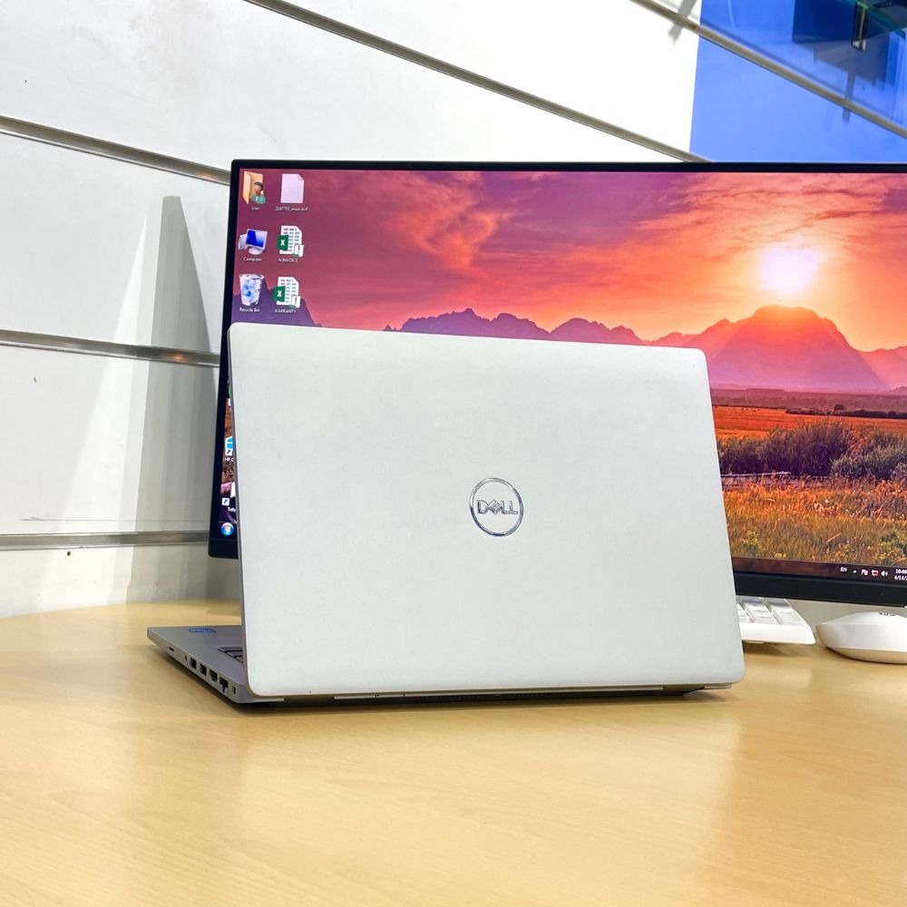 DELL LATITUDE 5420 i5 11TH GEN RAM 8GB SSD 256GB 14" WINDOWS 11 PRO