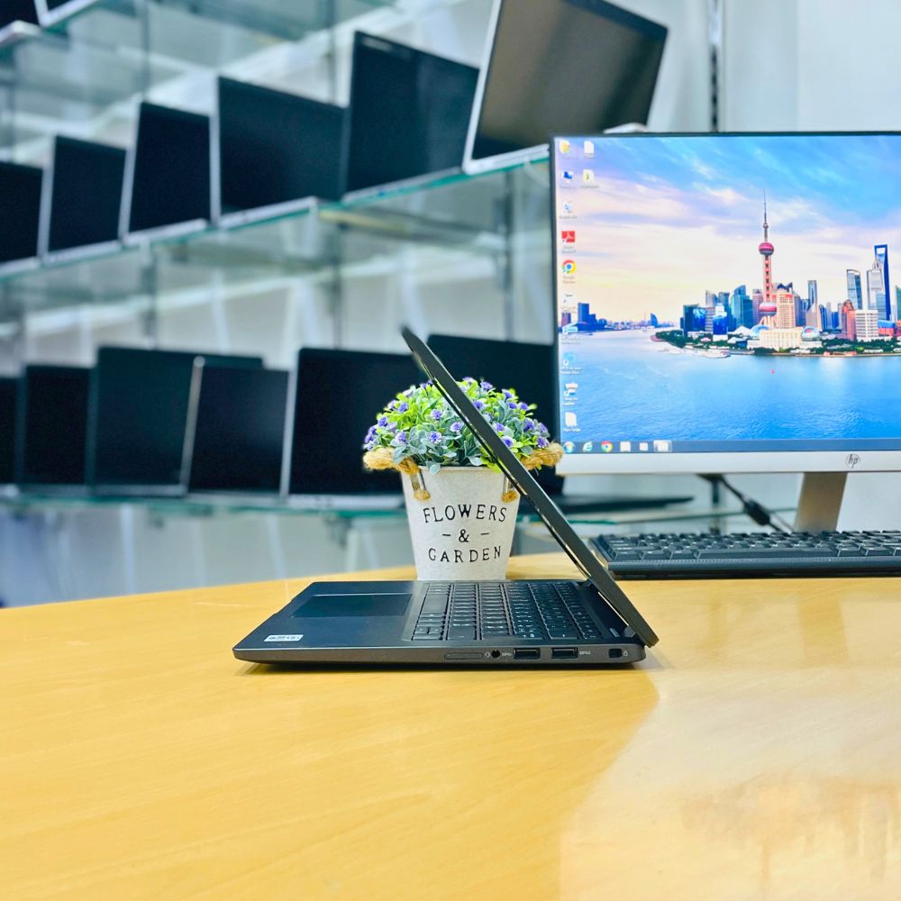 DELL LATITUDE 7410 Intel Core i5-10th Gen RAM 16GB SSD 256GB Display 14” inches Touch screen