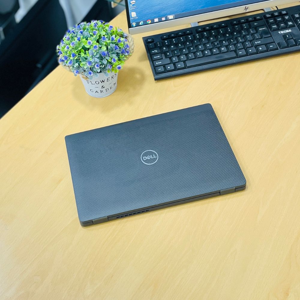 DELL LATITUDE 7410 Intel Core i5-10th Gen RAM 16GB SSD 256GB Display 14” inches Touch screen