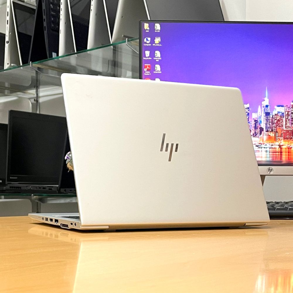 HP ELITEBOOK 830 G5 i7 8TH GEN RAM 8GB SSD 256GB 13.3" WINDOWS 11 PRO