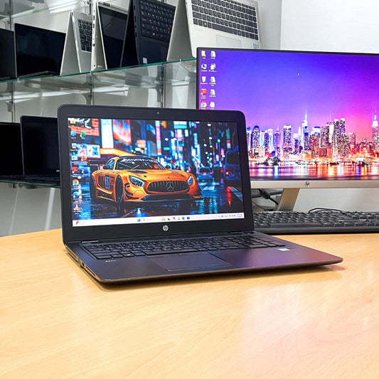 HP ZBOOK 15U i7 7TH GEN RAM 16GB SSD 512GB AMD 2GB GRAPHIC 15.6" WINDOWS 11 PRO