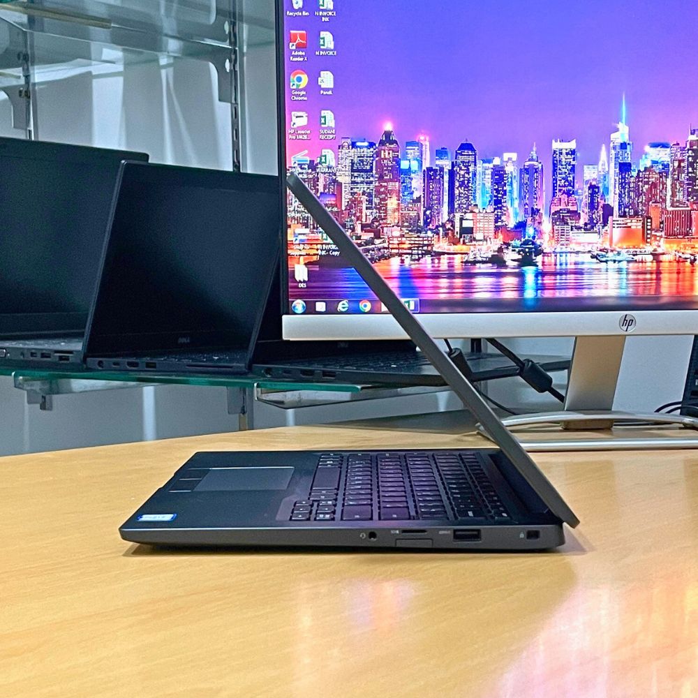 DELL LATITUDE 7400 i5 8TH GEN RAM 8GB SSD 256GB 14" FHD WINDOWS 11 PRO