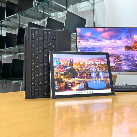 MICROSOFT SURFACE PRO 4 i5 6TH GEN RAM 8GB SSD 256GB 2 IN 1 TOUCH SCRREN WINDOWS 11 PRO