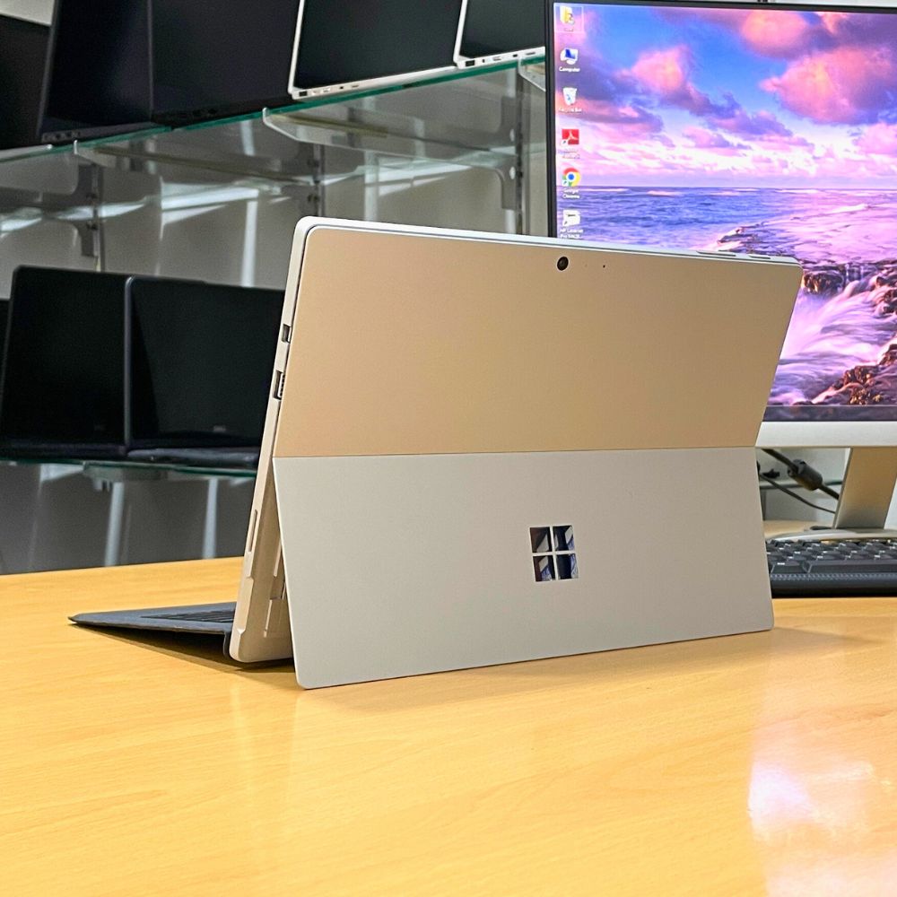 MICROSOFT SURFACE PRO 4 i5 6TH GEN RAM 8GB SSD 256GB 2 IN 1 TOUCH SCRREN WINDOWS 11 PRO