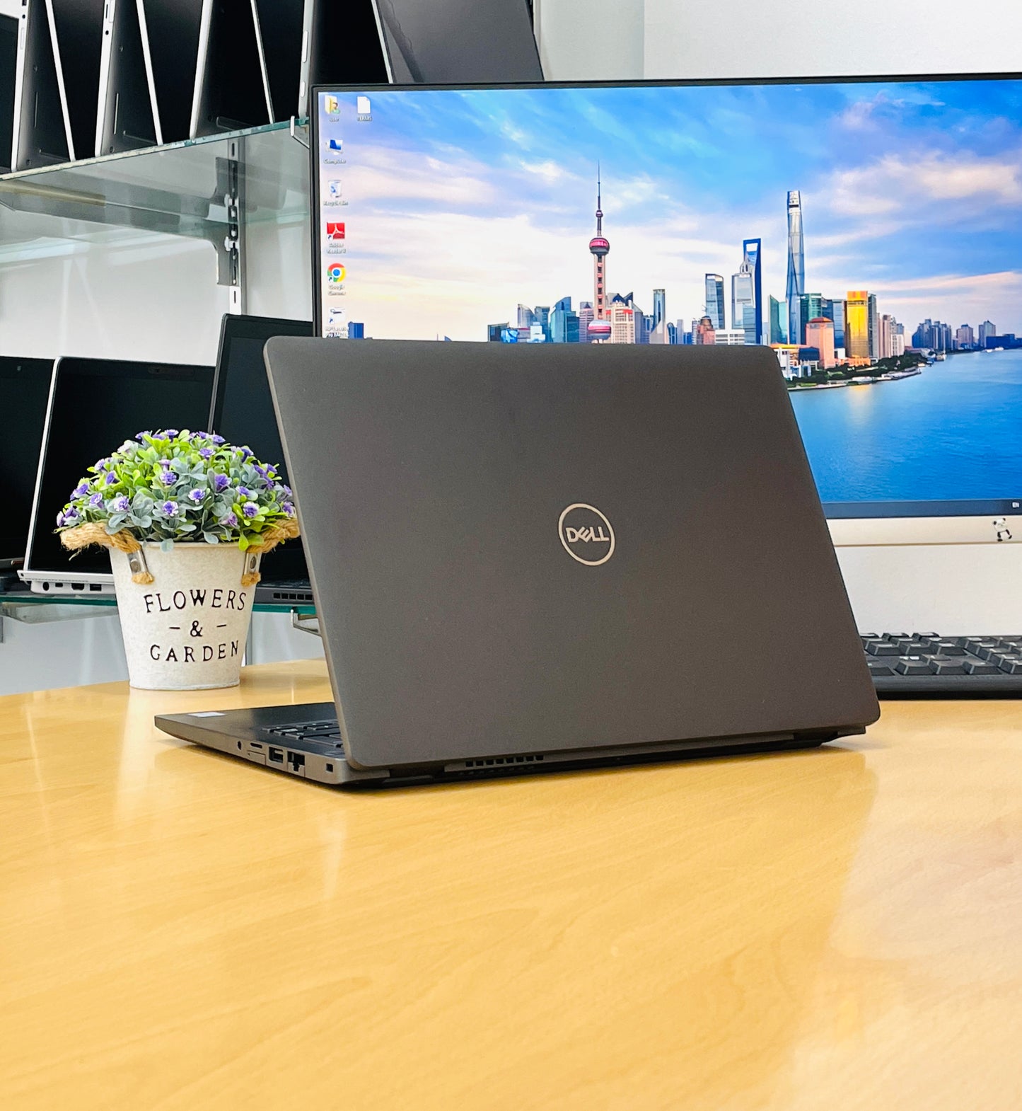 DELL LATITUDE 5300 i5 8TH GEN RAM 8GB SSD 256GB 13.3" FHD SCREEN WINDOWS 11 PRO