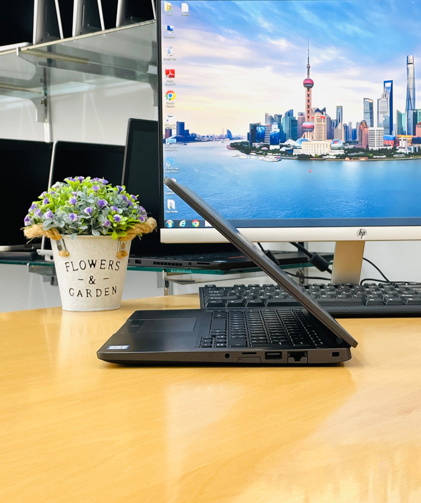 DELL LATITUDE 5300 i5 8TH GEN RAM 8GB SSD 256GB 13.3" FHD SCREEN WINDOWS 11 PRO